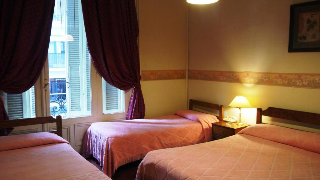 Hotel Gran Sarmiento بوينس آيرس الغرفة الصورة